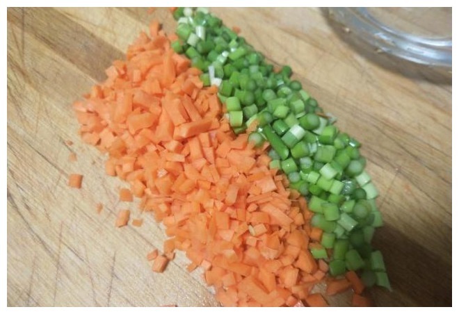 早餐没有大鱼大肉，却用心搭配，美味营养又健康，老人孩子都爱吃