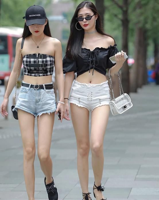 闺蜜团|气质慧质小姐姐,这个闺蜜团太甜美,两个小姐姐最爱哪个