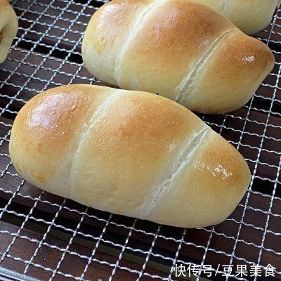高糖酵母|#安佳马苏里拉芝士挑战赛# 零失败の肠仔包，深受小盆友喜爱