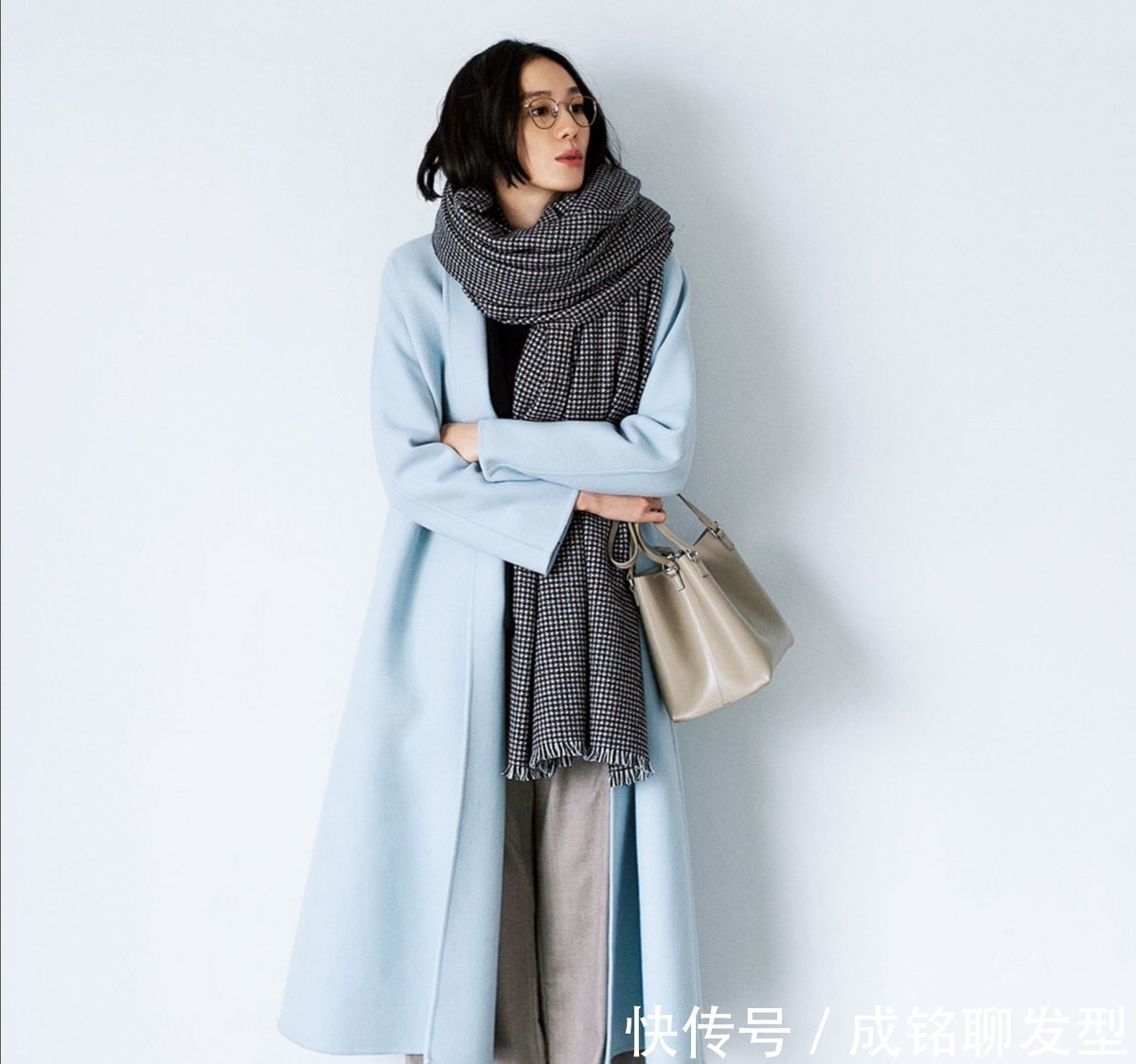 中年女人 中年女人大衣别总穿黑色!时尚这些减龄的时尚色,有女人味更有范