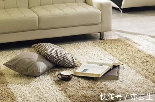 老师傅|越来越多人家里不买茶几,他们都爱这样布置,难怪老师傅直夸聪明
