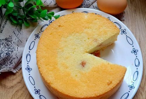  八寸戚风|教你做不塌陷不开裂，零失败的戚风蛋糕，像海绵，口感松软超好吃