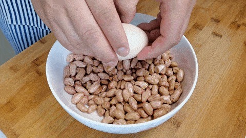 挂霜|挂霜花生,孩子最爱的馋嘴小零食,香甜酥脆