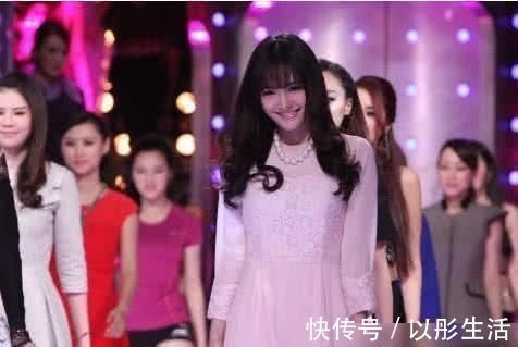 非诚勿扰小伙刚上台,24位女嘉宾集体灭灯说他像外卖小哥