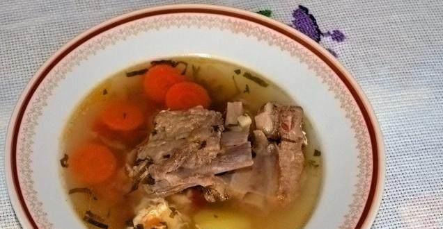 怀孕期间|怀孕期间，孕妈晚饭尽量少吃这3种食物，或许胎宝宝会感觉好受点