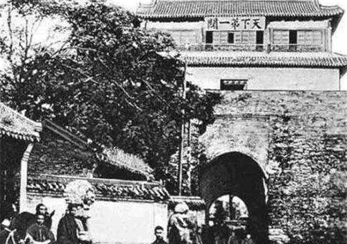 立刻|日军要炸毁长城,溥仪给日本人写了1封信,日军看到后立刻认怂!