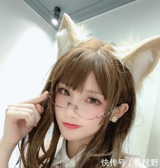 阿卡丽|专业COS不赚钱?第一Coser魔王转型主播,5天请了4次假