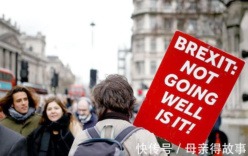 uc今年英国上大学人数暴涨,中国留学生人数一骑绝尘,找工作难了