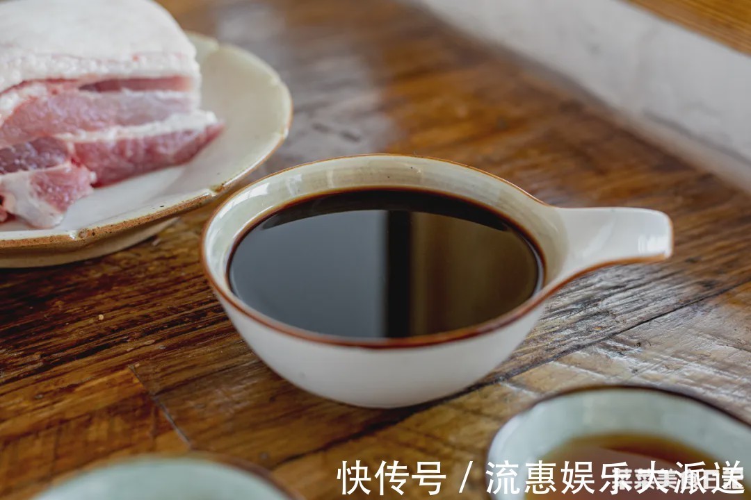 这一锅太香了!不加一滴水,比红烧肉还好吃