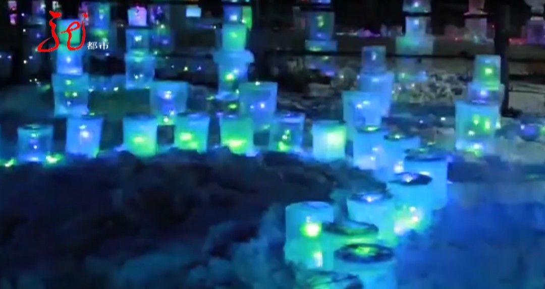 冰灯|黑龙江小伙自制冰灯，家门口秒变童话世界！