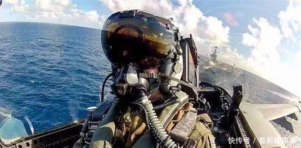 为什么战斗机飞行员必须戴面罩,而民航却不用!