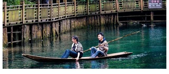 谢霆锋杨超越来荔波啦！为荔波美景点赞打call！你偶遇到了吗？