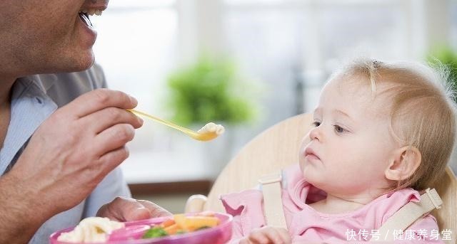 孩子|宝宝到了多大才可以吃盐呢这个月龄或许合适，家长可别弄错了！