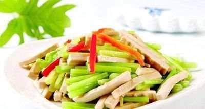 豆腐被誉为植物肉，加一宝煮着吃，降三高、抗衰老，还延年益寿