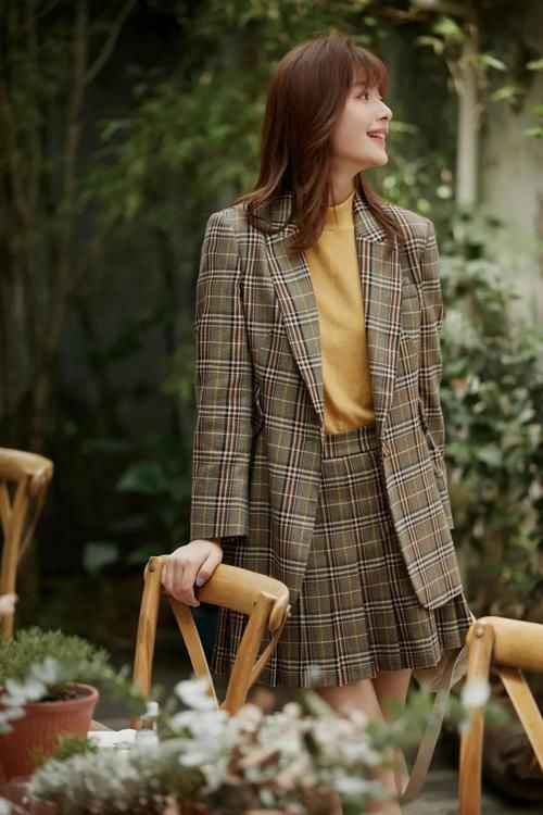 廓形 秋日的时尚穿搭，这些单品好搭时髦美翻天