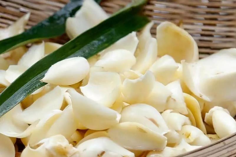 山药|立秋后，多给家人吃“5白”，补气润肺，身体不闹毛病