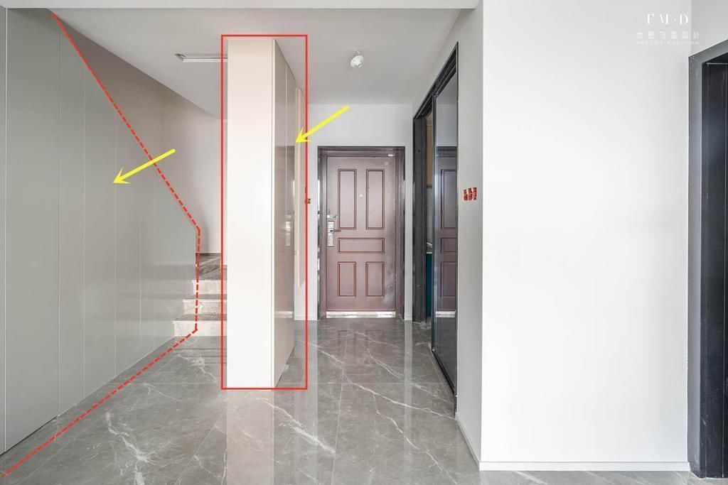 护栏|进门是楼梯,设计师干脆打了2排柜子隔断,朋友:开发商都想不到