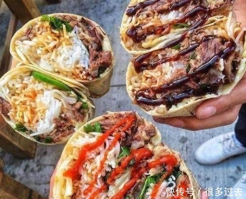 外国人|煎饼果子流入国外后,被外国人彻底玩坏,网友:我已经瞎了!