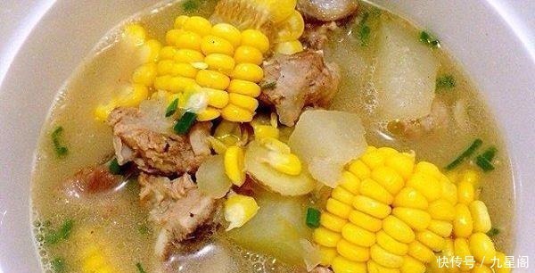 不管炖什么骨头汤，都别直接加水炖，多加这1步，汤汁浓白似牛奶！