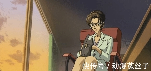 马亚|动漫中的“女白领”,身穿OL职业装的她们,格外显眼!