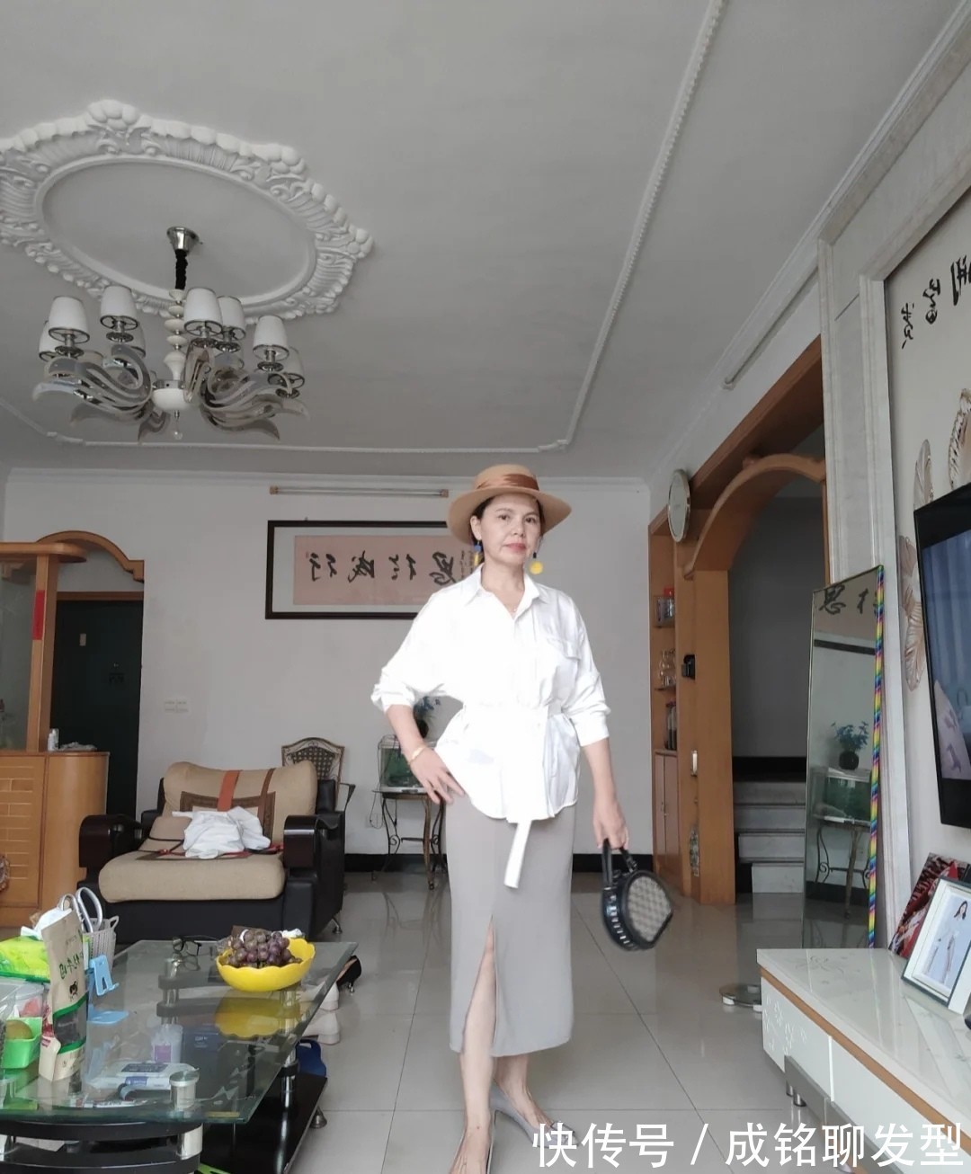 裤装 五十多岁的中年女人,这3个穿搭雷区最好别触碰,没气质又显廉价