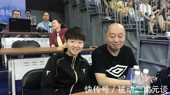 主管教练|孙颖莎迎最强后援!带莎莎7年的省队恩师助阵,化解无主教练危机