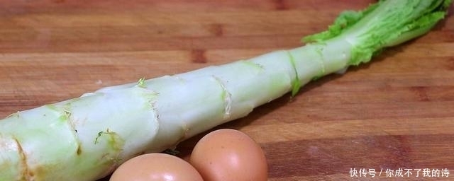 莴笋最好吃做法,加2个鸡蛋,我家一周做5次,下酒下饭,香