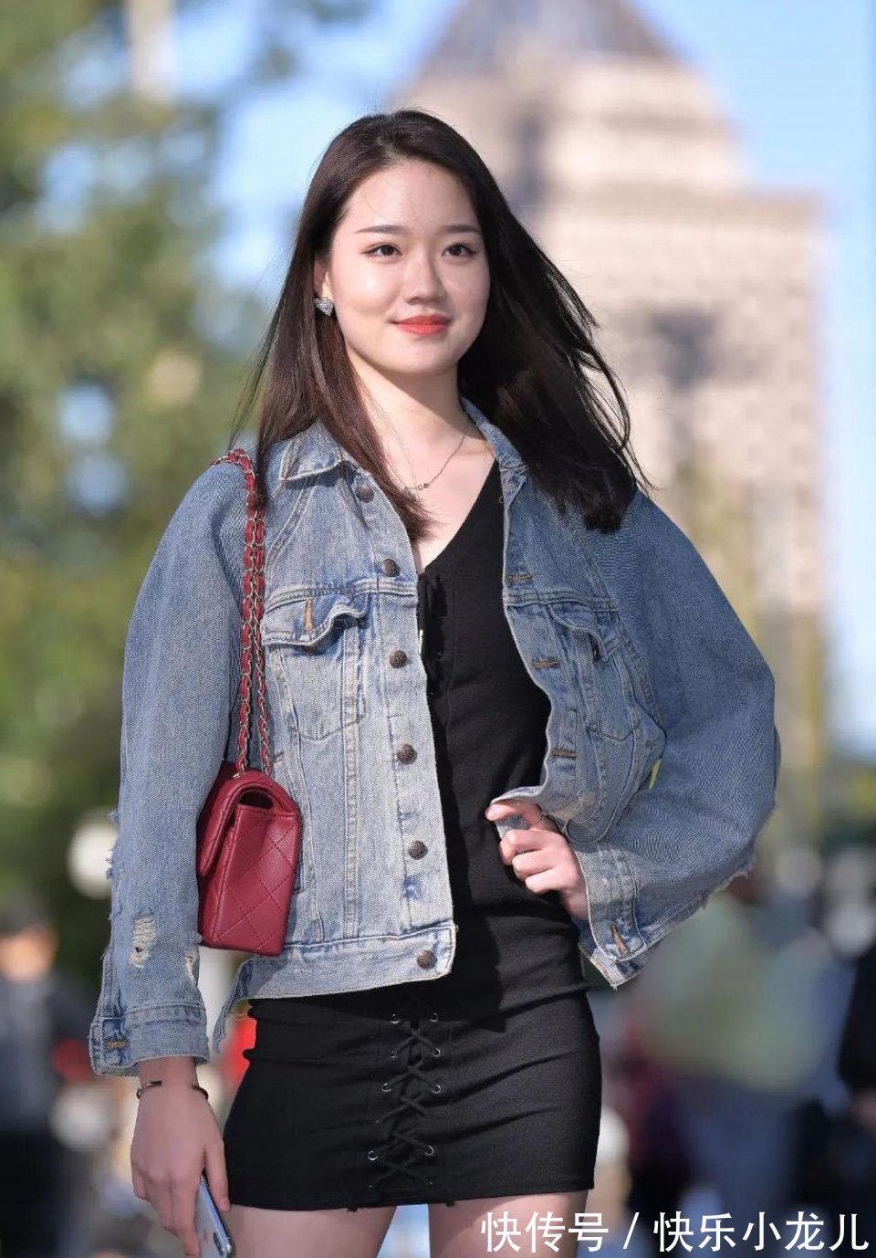 容貌|容貌美丽的女人未必优雅，优雅女人一定美丽，一见钟情的喜欢她