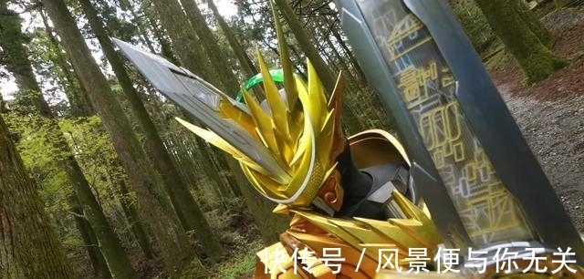 假面骑士|假面骑士玩梗图:贤人终于获得新形态,不过却遭到格里斯的双中指