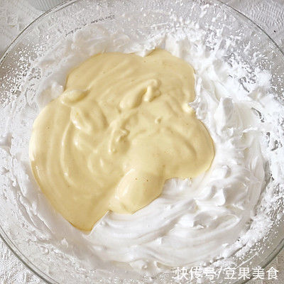 新手零失败戚风蛋糕做法,不开裂不塌陷