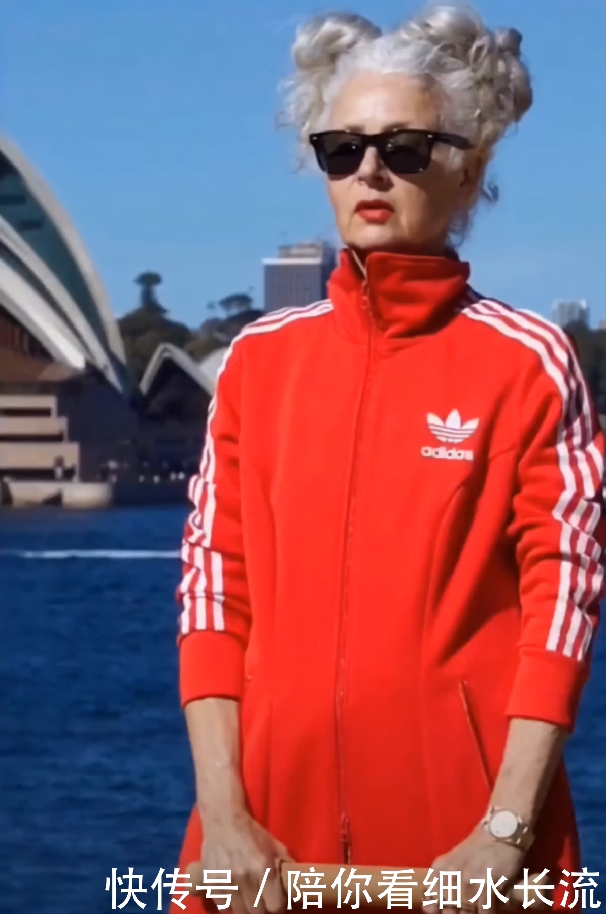 20岁你不会穿?80岁“奶奶”这些衣服你随便挑,不潮算我输!