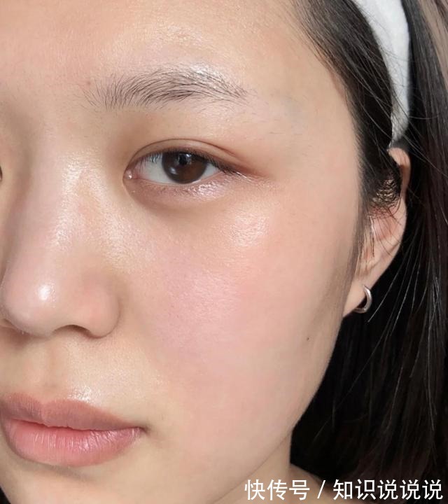 护肤 早C晚A的嫩肤效果,你不会还不知道吧!在护肤圈地位很高!