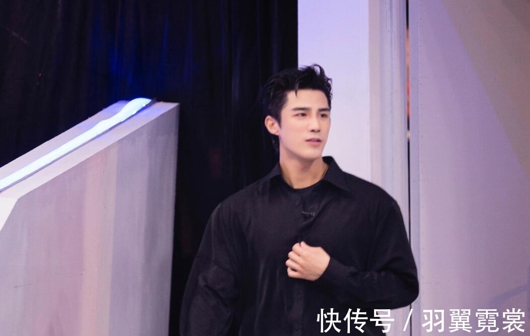 《追光吧》4大黑马浮出水面，2人靠兄弟撑腰，2人靠节目组力捧