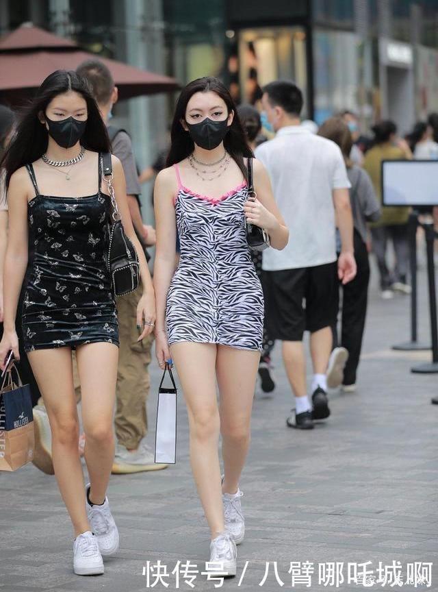 慵懒|慵懒睡衣风的吊带裙穿出了女性的浪漫柔情,不是所有人都会懂!