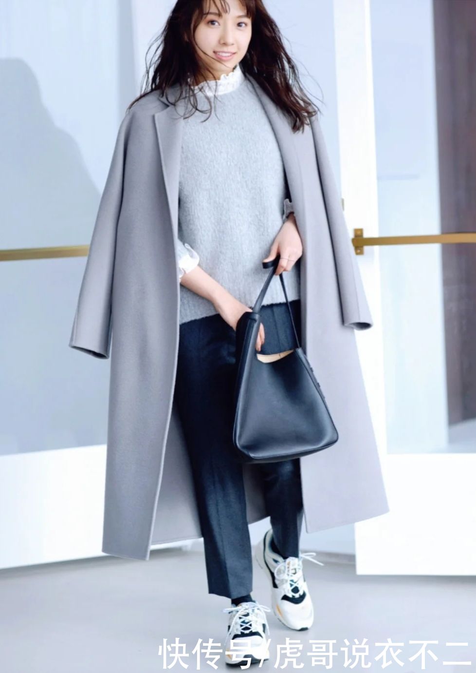 大衣穿搭关键在配色，日本博主都爱这4种配色方案，太优雅了