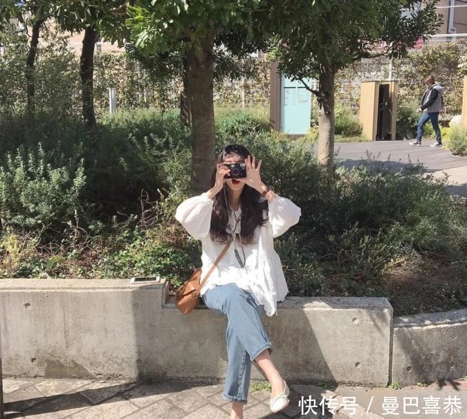 芭蕾舞鞋|“小白鞋”大势已去！今夏开始流行穿“芭蕾鞋”，舒适百搭又显高