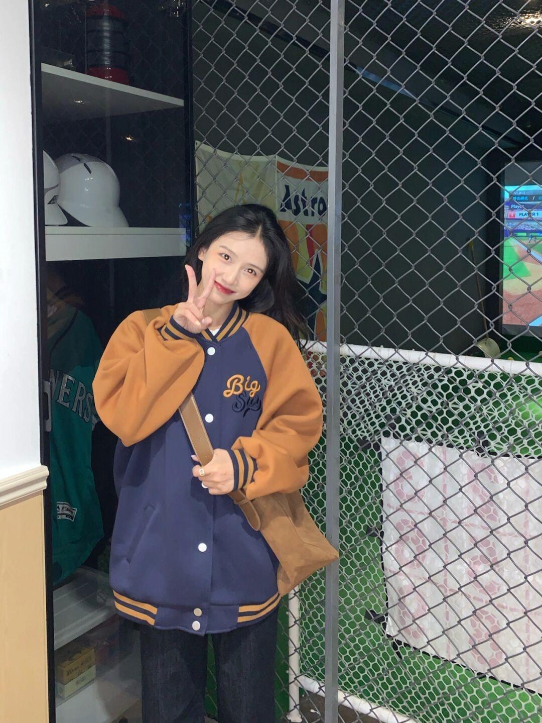 卡通 秋冬想要穿得俏皮又可爱?一定不能错过这件卡通针织衫!