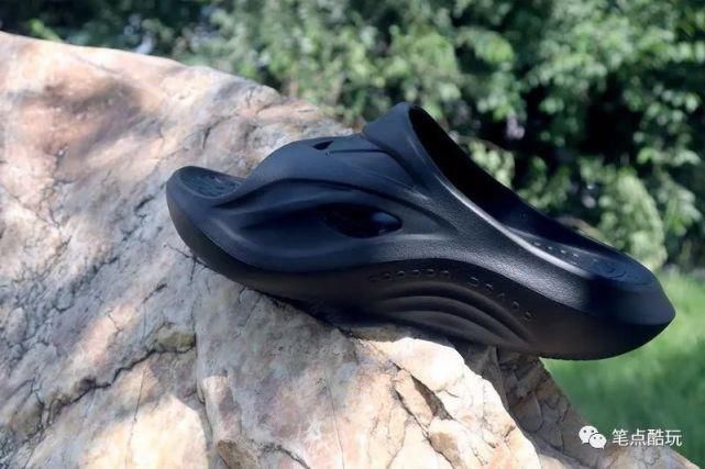 拖鞋|换鞋解乏，缓解脚压，咕咚运动舒缓拖鞋体验