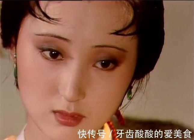 元春@细节露端倪:端阳节赐礼,元春只给黛玉挑选礼物,根本没理会宝钗