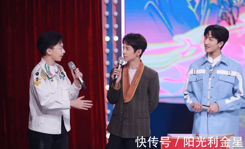 张信哲亮相《你好星期六》,镜头少全程没话讲,剪辑凌乱引热议