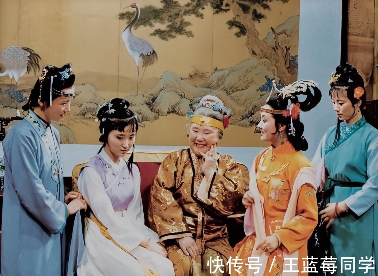 王熙凤@贾母屋子里有样坏了很久的东西,骗了黛玉10年,还耗尽了她的心血