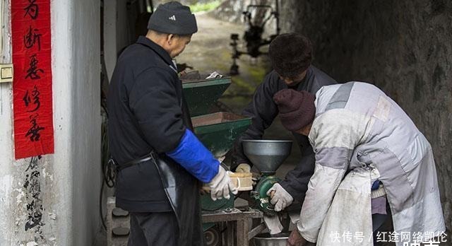 出家|14岁出家苦修,现已80多岁,曾割肉救母,一人重建一座寺庙