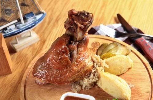 血管堵塞|高血脂患者不能吃肉？有一种肉可多吃，常做3事，或利于血脂稳定