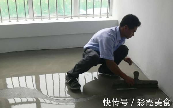 瓷砖地板|头次见有人装修不铺瓷砖地板，他们都用这种材料代替，超聪明的