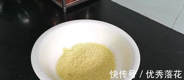 泡面丸子|你吃过炸的泡面吗香喷喷的,咬一口嘎嘣脆!