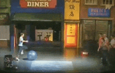 |搞笑GIF:相个亲居然没看清对方长啥样!