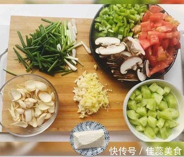 豆甾醇|父母个头矮,孩子就没法长得高?全靠常吃“它”,十几岁就1米8