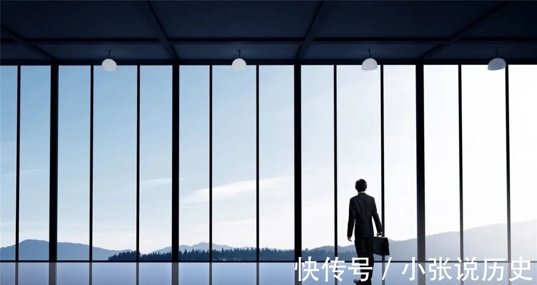 父亲|绿地与链家纠纷,意外曝光一位父亲在成都为00后女儿买下29套公寓