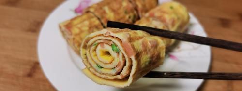 早餐|鸡蛋别只煮着吃,做营养好看的鸡蛋卷,一卷一切,从此早餐不用愁