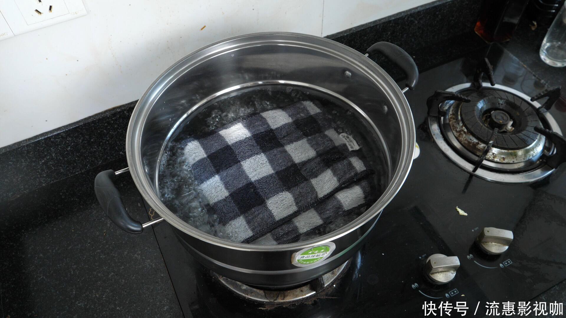 妙招妹|夏天毛巾黏腻有异味,教你个小窍门,毛巾不仅干净,还能杀菌消毒